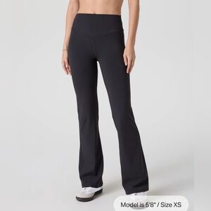 Vuori Chilled Out Bootcut Pants XL Black